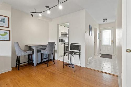 11 Colmar Place|Unit #2, Dundas, ON - Indoor Photo Showing Other Room
