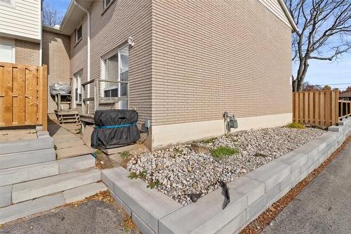11 Colmar Place|Unit #2, Dundas, ON - Outdoor With Exterior