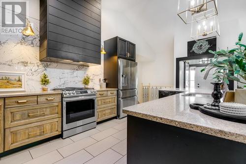 18274 Samuel Drive, South Glengarry, ON - Indoor Photo Showing Kitchen With Stainless Steel Kitchen With Upgraded Kitchen