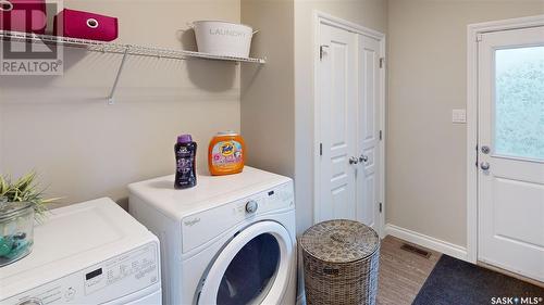 4301 Senecal Drive, Regina, SK - Indoor Photo Showing Laundry Room