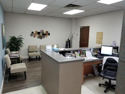 Reception area - 203-1276 Boul. Curé-Labelle, Laval (Chomedey), QC - Indoor Photo Showing Other Room