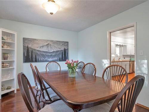 3134 York Rd, Campbell River, BC - Indoor Photo Showing Dining Room