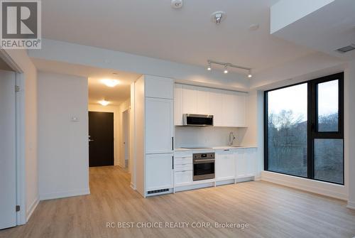 #424 -250 Lawrence Ave W, Toronto, ON - Indoor Photo Showing Other Room