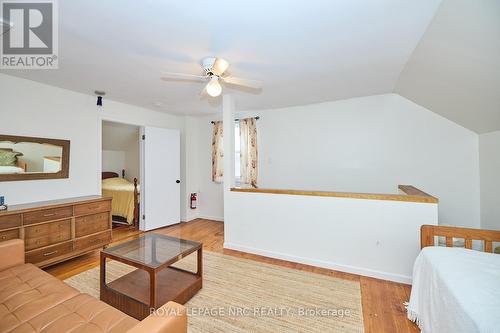 401 Maplewood Ave, Fort Erie, ON - Indoor Photo Showing Other Room