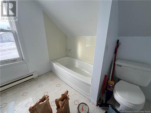 32-34 Rue Notre Dame, Kedgwick, NB - Indoor Photo Showing Bathroom