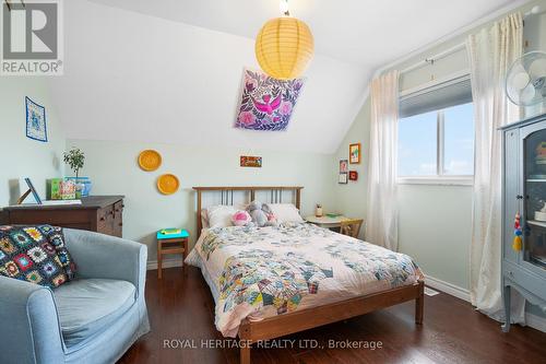 59 Kings Wharf Rd, Kawartha Lakes, ON - Indoor Photo Showing Bedroom