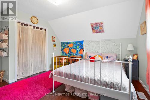 59 Kings Wharf Rd, Kawartha Lakes, ON - Indoor Photo Showing Bedroom