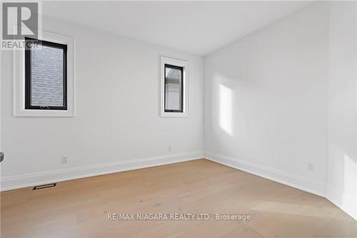 6506 Lucia Dr, Niagara Falls, ON - Indoor Photo Showing Other Room