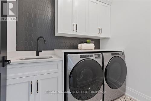 6506 Lucia Dr, Niagara Falls, ON - Indoor Photo Showing Laundry Room