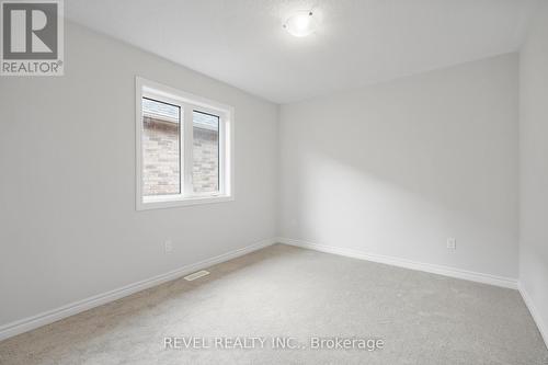 226 Palace St, Thorold, ON - Indoor Photo Showing Other Room