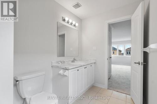226 Palace Street, Thorold, ON - Indoor Photo Showing Bathroom
