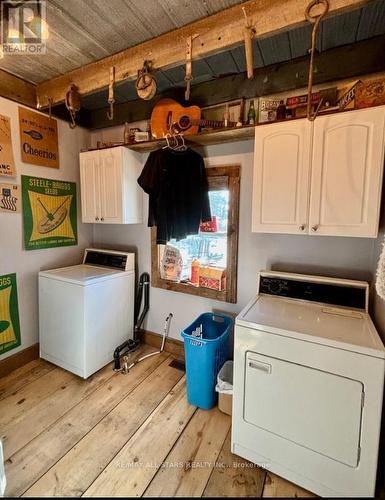 498 Eldon Station Road, Kawartha Lakes, ON - Indoor Photo Showing Laundry Room