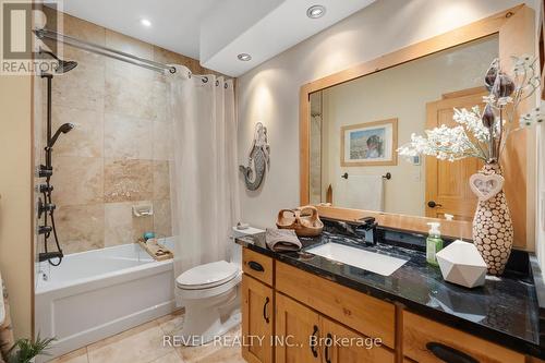 1559 York Road, Niagara-On-The-Lake, ON - Indoor Photo Showing Bathroom