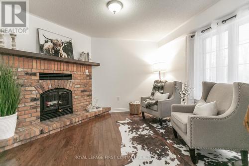 10 Cindy Lane, Adjala-Tosorontio, ON - Indoor Photo Showing Living Room With Fireplace