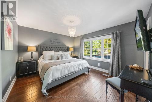 119 Richmond Street, Richmond Hill, ON - Indoor Photo Showing Bedroom