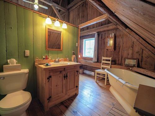 Salle de bains - 19500 Boul. Des Acadiens, Bécancour, QC - Indoor Photo Showing Bathroom