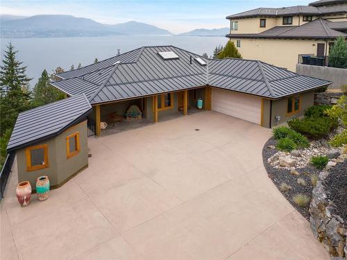 434 Viewcrest Road, Kelowna, BC - Outdoor With Body Of Water