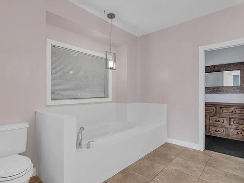 2031 Derrickson Place, Westbank, BC - Indoor Photo Showing Bathroom