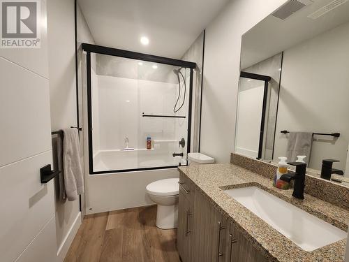 3936 Brink Court, Prince George, BC - Indoor Photo Showing Bathroom