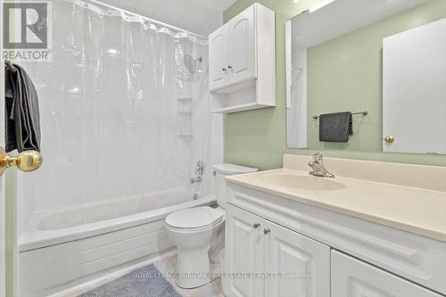 2 - 11 Colmar Place, Hamilton, ON - Indoor Photo Showing Bathroom