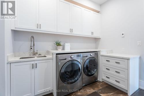 168 Nelson St, Oakville, ON - Indoor Photo Showing Laundry Room