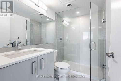 1605 - 30 Gibbs Road, Toronto, ON - Indoor Photo Showing Bathroom