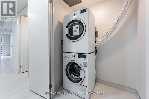 1605 - 30 Gibbs Road, Toronto, ON - Indoor Photo Showing Laundry Room