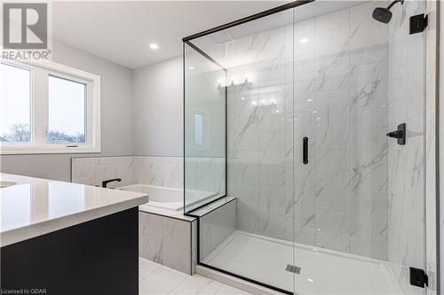 176 Foxborough Place, Thorndale, ON - Indoor Photo Showing Bathroom