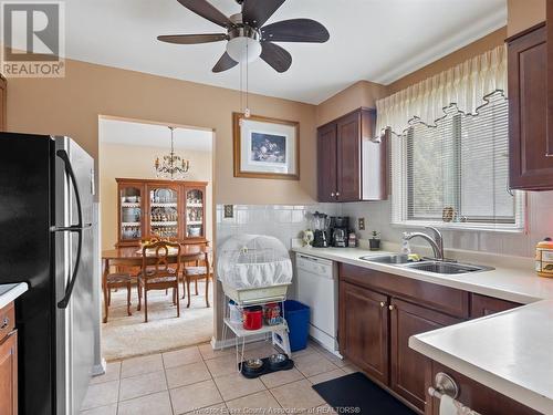 2751 Armstrong Avenue, Windsor, ON - Indoor Photo Showing Kitchen With Double Sink
