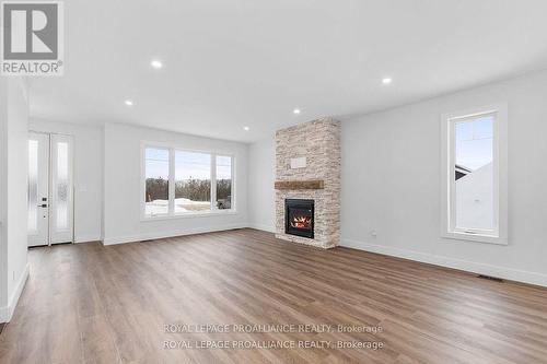 38 Riverside Trail, Trent Hills, ON - Indoor Photo Showing Living Room With Fireplace