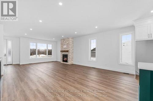 38 Riverside Trail, Trent Hills, ON - Indoor Photo Showing Living Room With Fireplace