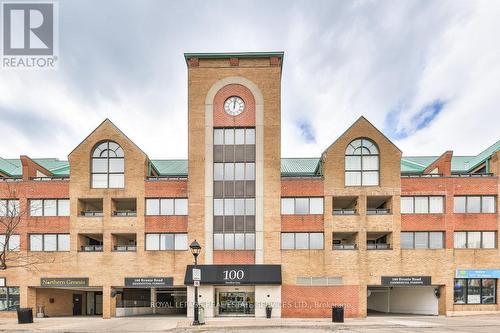 307 - 100 Bronte Road, Oakville, ON - Outdoor With Facade