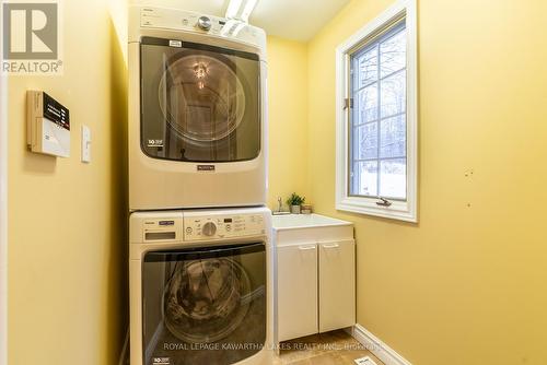24 South Fork Dr, Kawartha Lakes, ON - Indoor Photo Showing Laundry Room