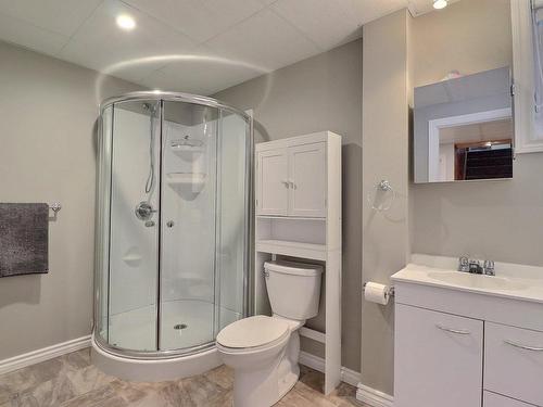 Salle de bains - 116 Rue Pierret, Val-D'Or, QC - Indoor Photo Showing Laundry Room
