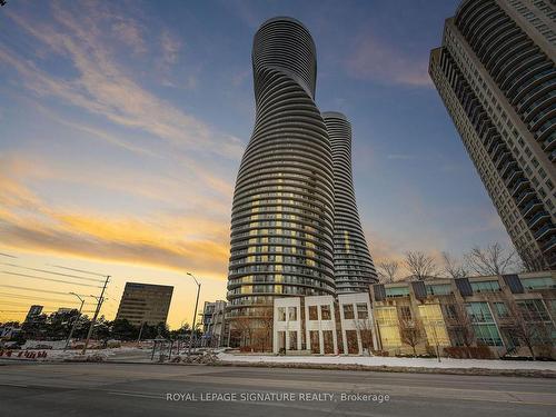 5501-60 Absolute Ave, Mississauga, ON - Outdoor