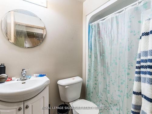 101-253 Lester St, Waterloo, ON - Indoor Photo Showing Bathroom