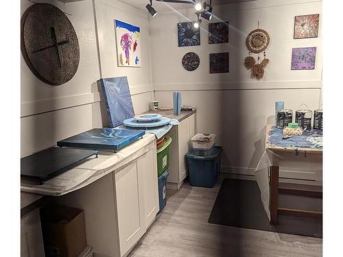 2 Tsitika Cres, Woss, BC - Indoor Photo Showing Kitchen