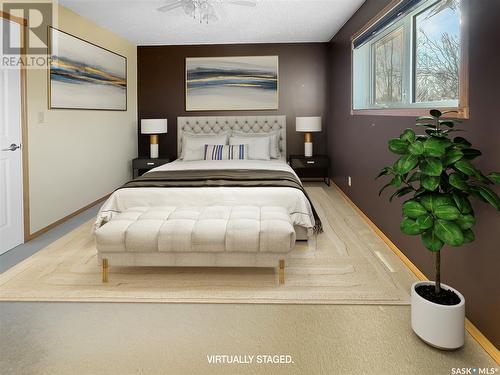 136 6Th Avenue Se, Swift Current, SK - Indoor Photo Showing Bedroom
