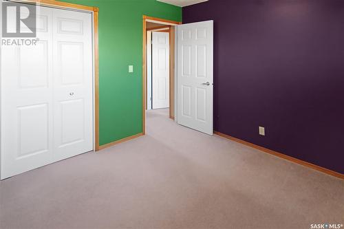 136 6Th Avenue Se, Swift Current, SK - Indoor Photo Showing Other Room