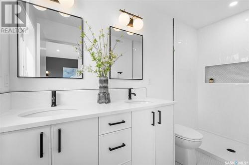 2218 Coy Avenue, Saskatoon, SK - Indoor Photo Showing Bathroom