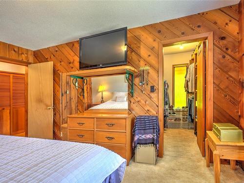 8035 Greendale Rd, Lake Cowichan, BC - Indoor Photo Showing Bedroom