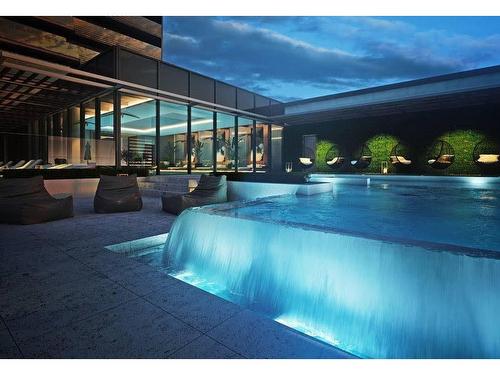 Piscine - 4304-720 Rue St-Jacques, Montréal (Ville-Marie), QC - Outdoor With In Ground Pool