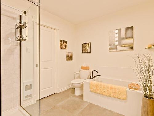 Salle de bains - 1-2150 Rue Lajoie, Sherbrooke (Les Nations), QC - Indoor Photo Showing Bathroom