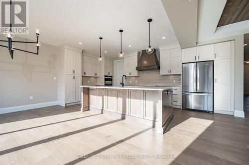 14 Davis Street, Centre Wellington (Elora/Salem), ON - Indoor Photo Showing Kitchen With Upgraded Kitchen