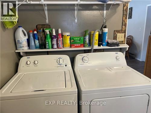 981 James St, Mattawa, ON - Indoor Photo Showing Laundry Room