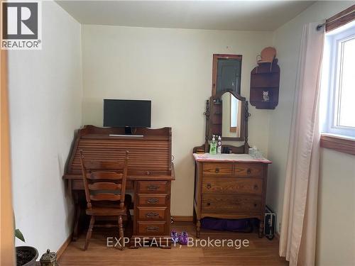 981 James St, Mattawa, ON - Indoor Photo Showing Other Room