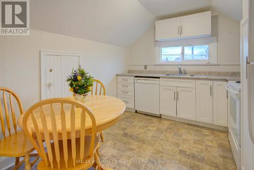 352 Macdonnell Street, Kingston, ON - Indoor Photo Showing Dining Room