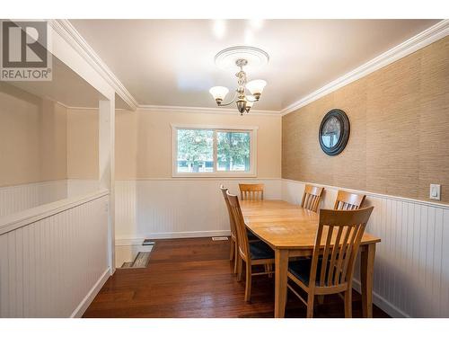 2258 Big Eddy Road, Revelstoke, BC - Indoor Photo Showing Dining Room