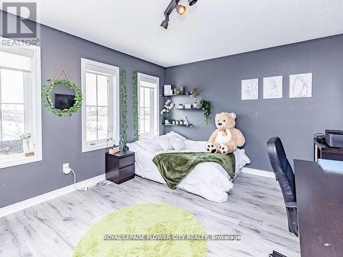39 Bear Run Rd, Brampton, ON - Indoor Photo Showing Bedroom