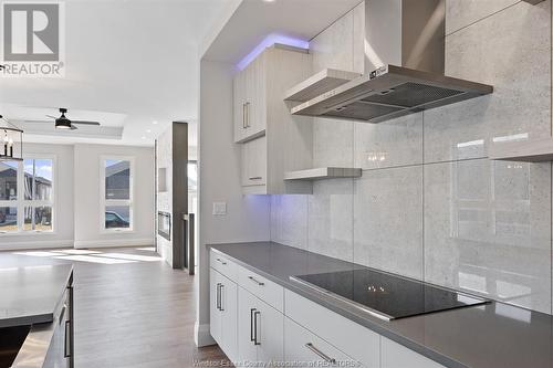 4 Woodland, Kingsville, ON - Indoor Photo Showing Kitchen